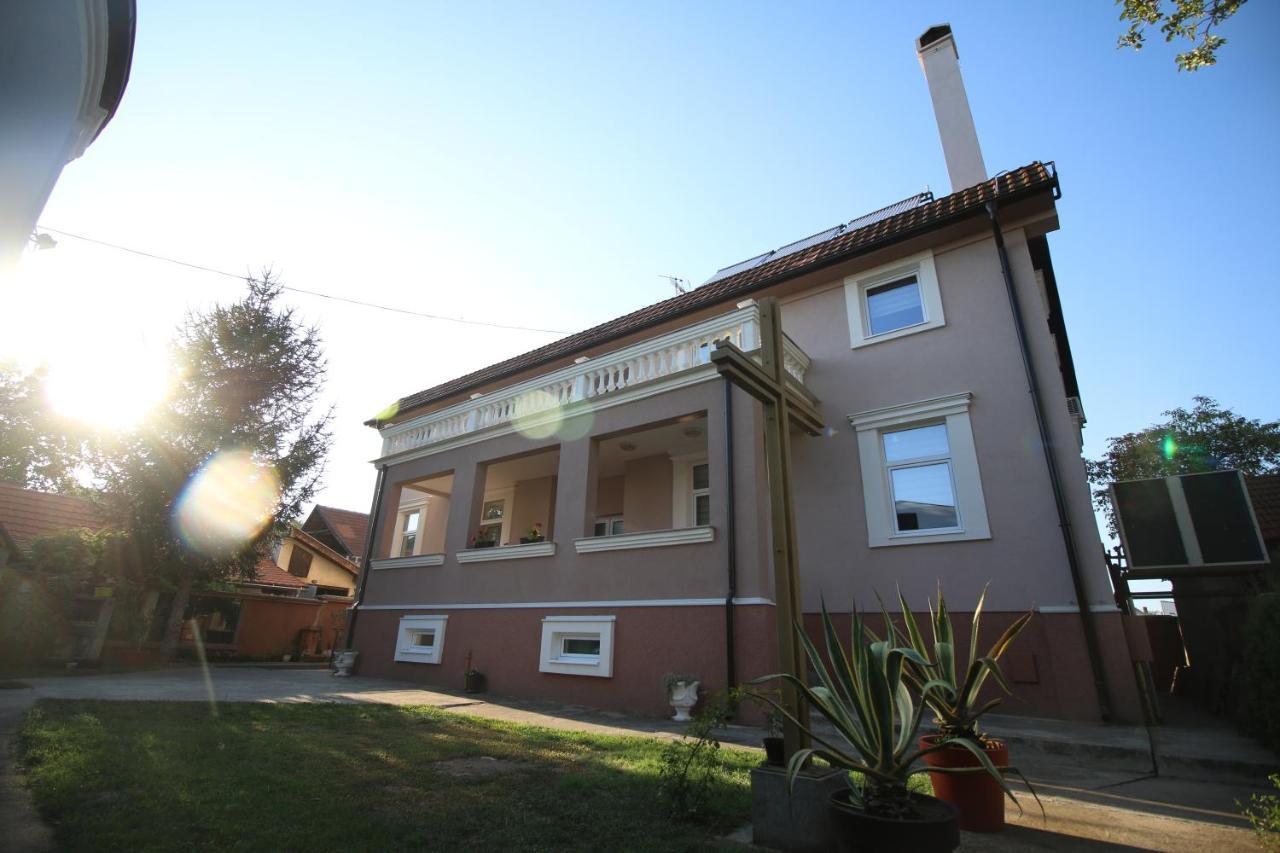 Hostel Teresianum Aleksinac Ngoại thất bức ảnh