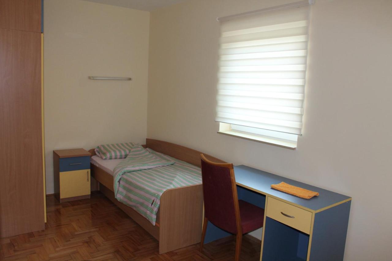 Hostel Teresianum Aleksinac Ngoại thất bức ảnh